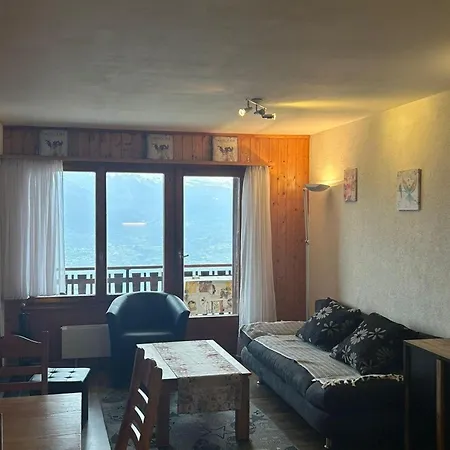 Appartement In With Pool